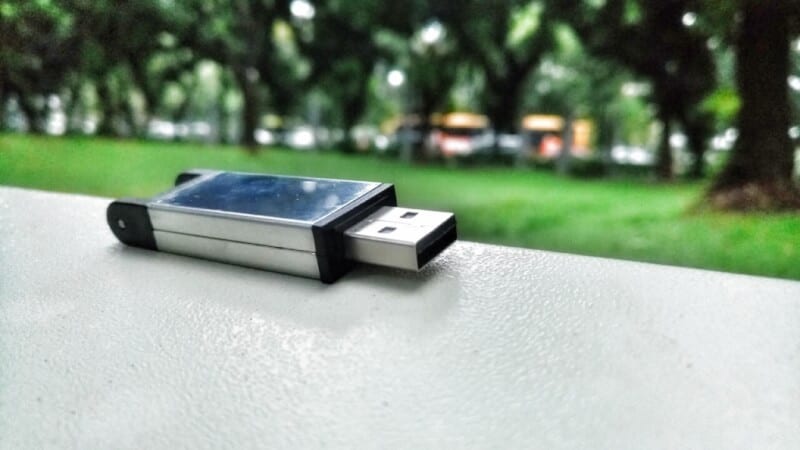 how to rename a usb