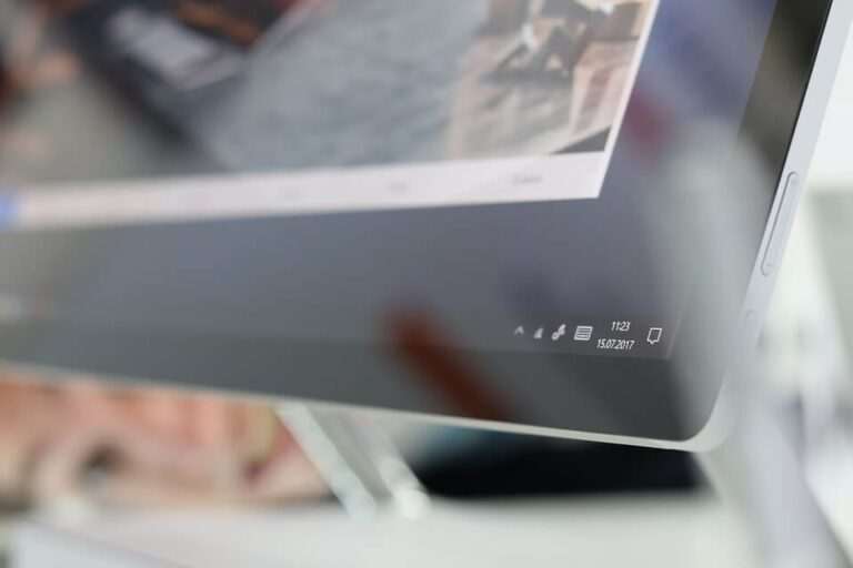 8 Methods to Reduce Blue Light from Screen